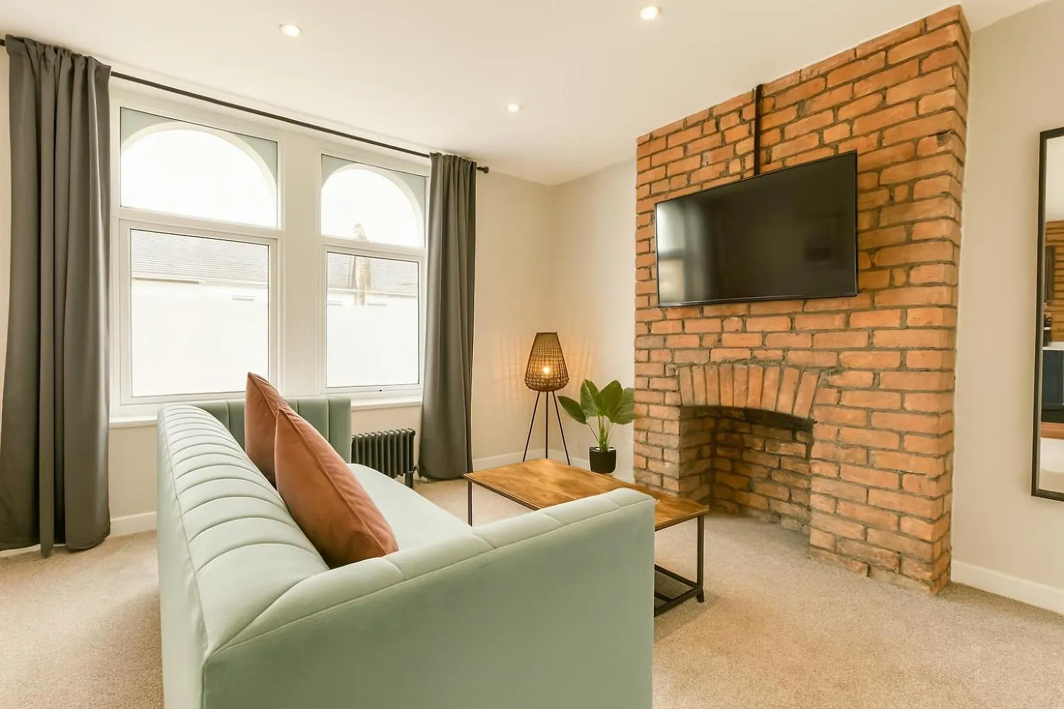 Stylish Central Apartment For 2 People Free Parking Кардифф