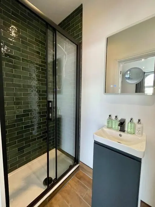 Stylish Central Apartment For 2 People Free Parking Cardiff 0*,