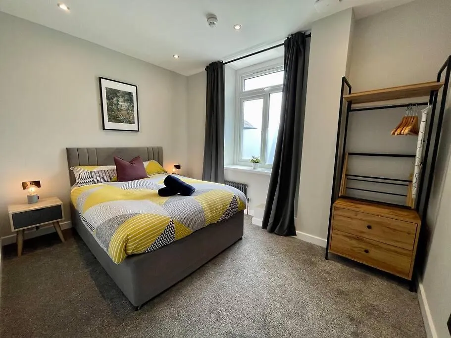 Stylish Central Apartment For 2 People Free Parking Cardiff