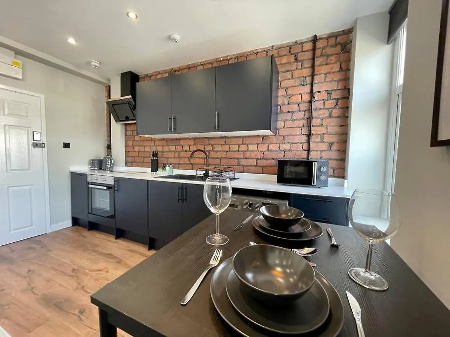 Stylish Central Apartment For 2 People Free Parking Cardiff