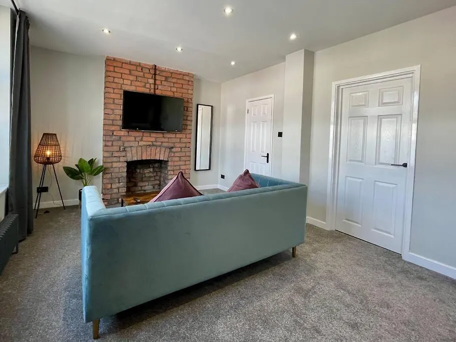 Stylish Central Apartment For 2 People Free Parking Cardiff